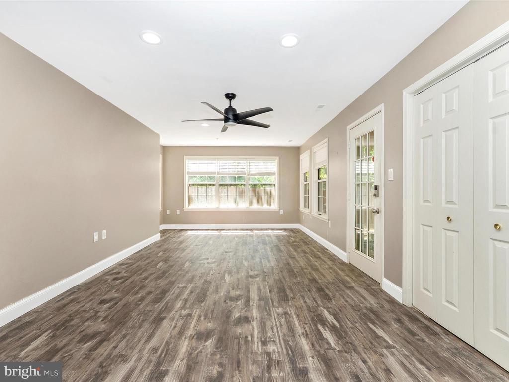 109 Rock Creek Ct