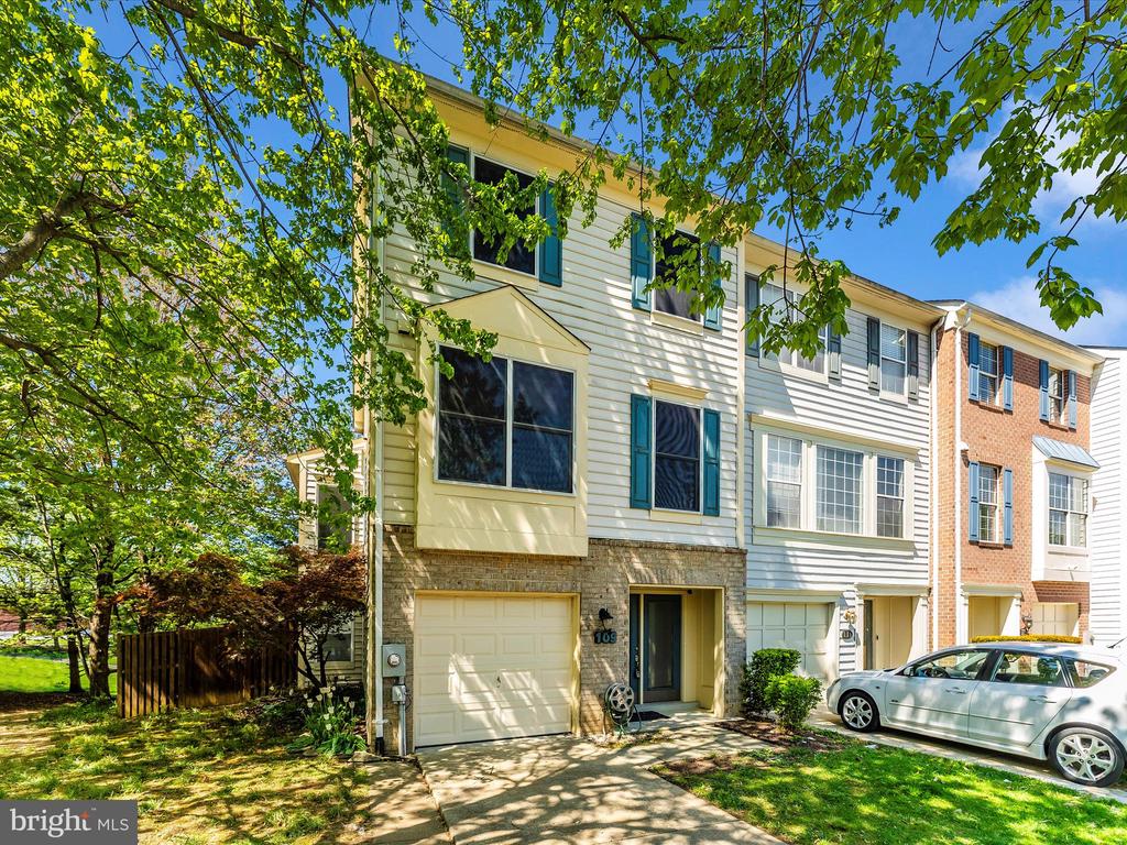 109 Rock Creek Ct