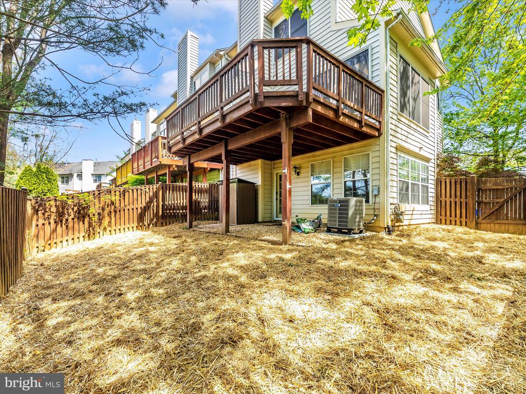 109 Rock Creek Ct