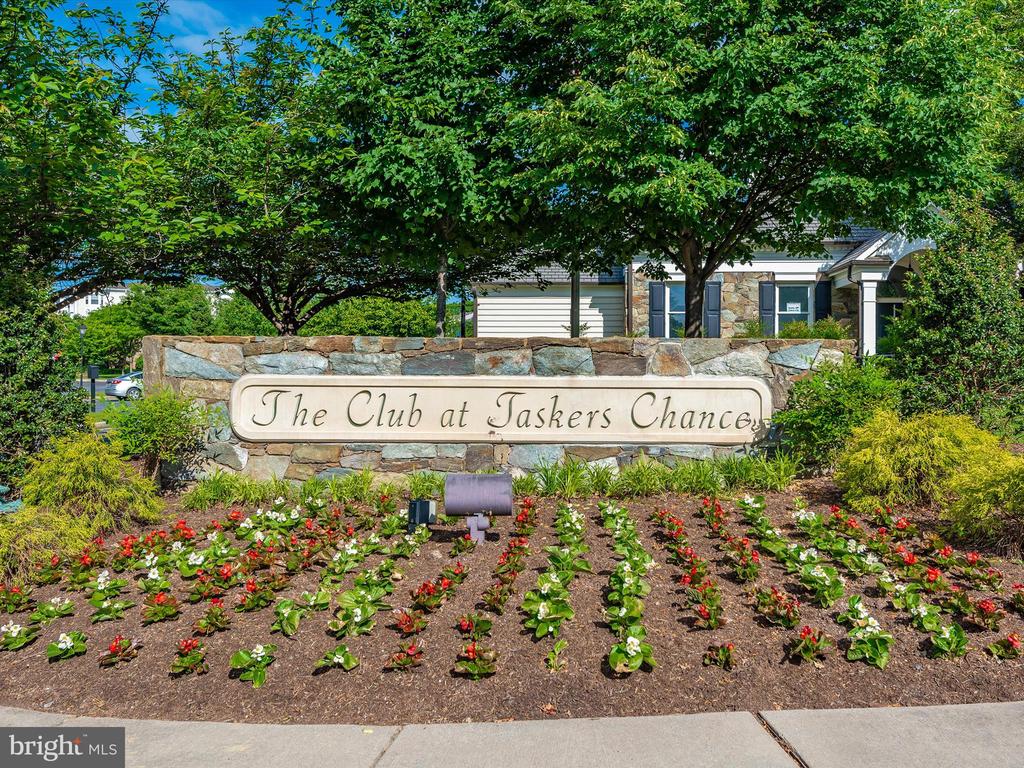 109 Rock Creek Ct