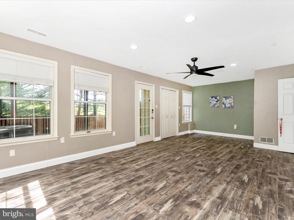 109 Rock Creek Ct