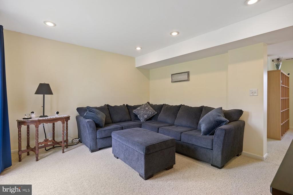 234 Lake Coventry Dr