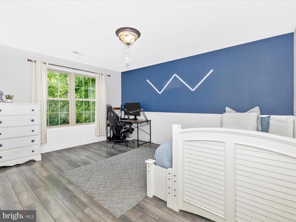10403 Farmview Ct