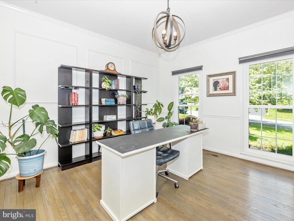 10403 Farmview Ct