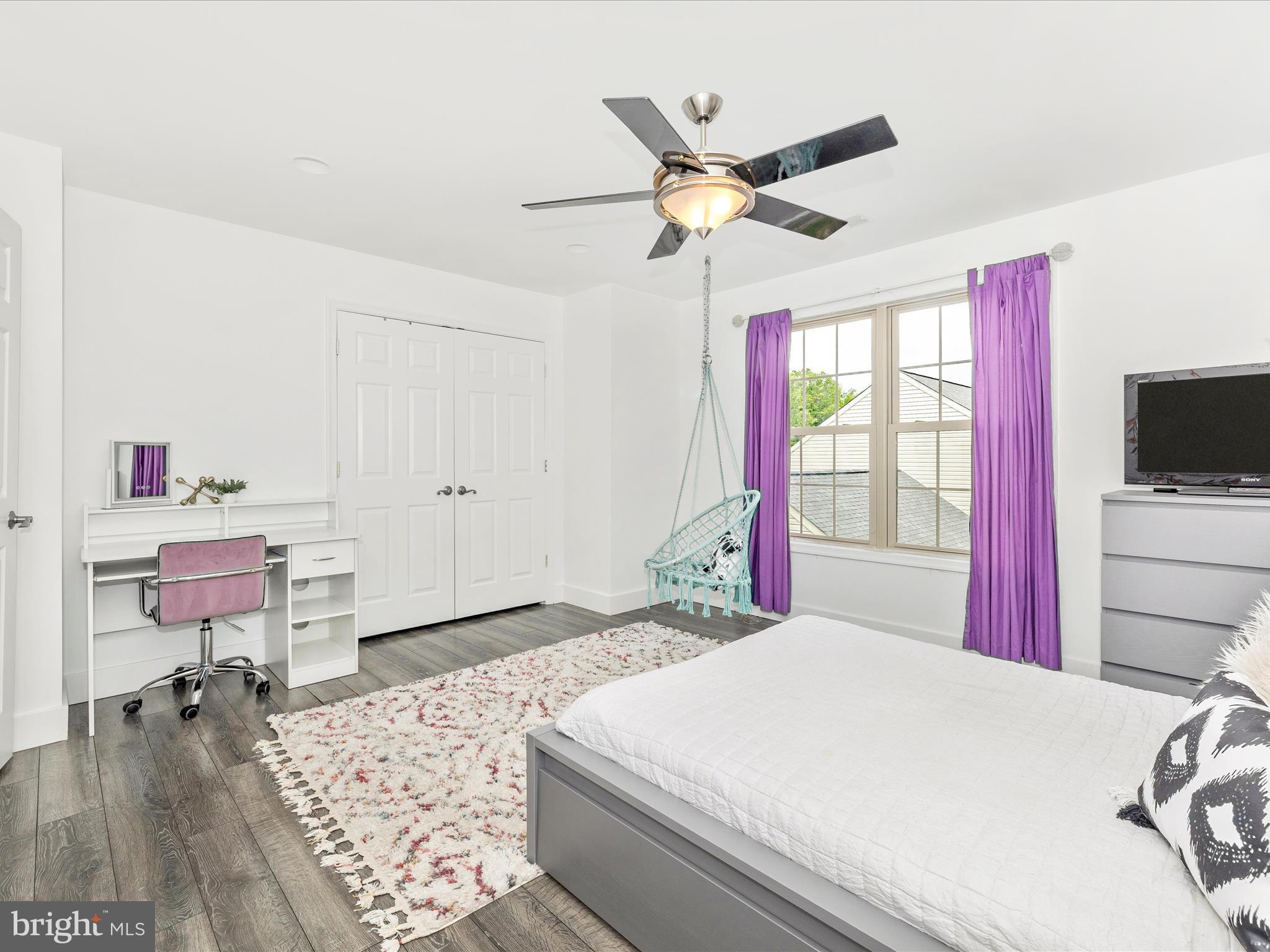 10403 Farmview Ct