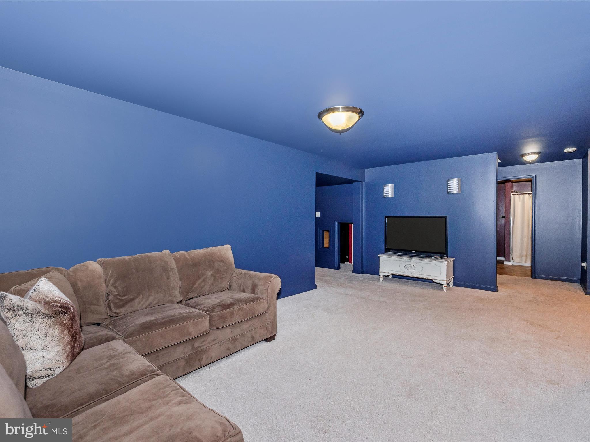 10403 Farmview Ct
