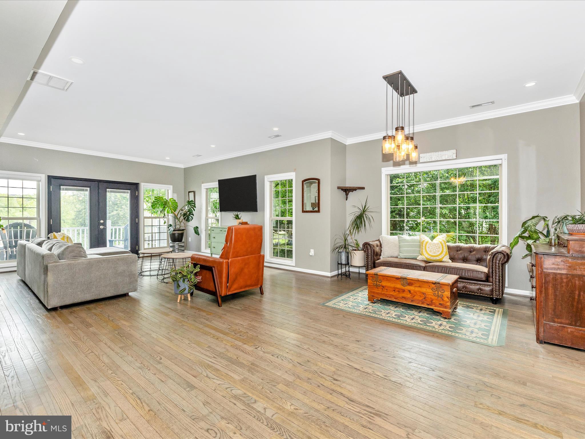 10403 Farmview Ct