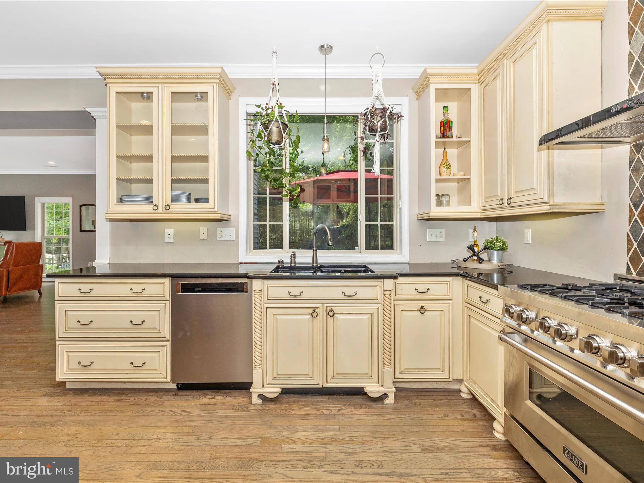 10403 Farmview Ct