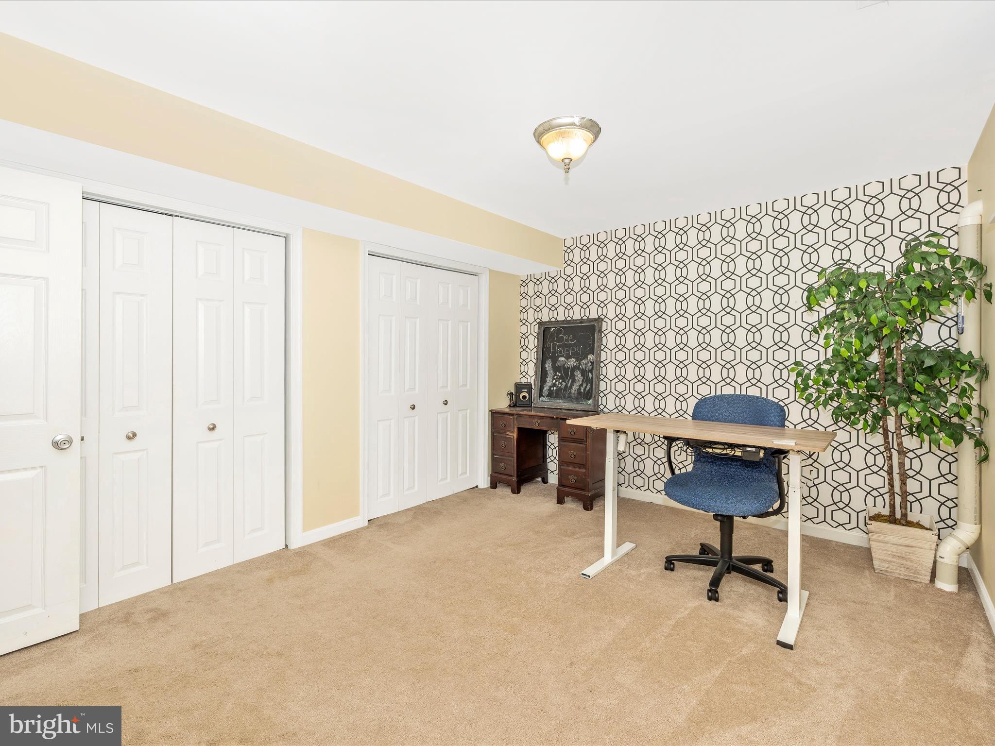 10403 Farmview Ct