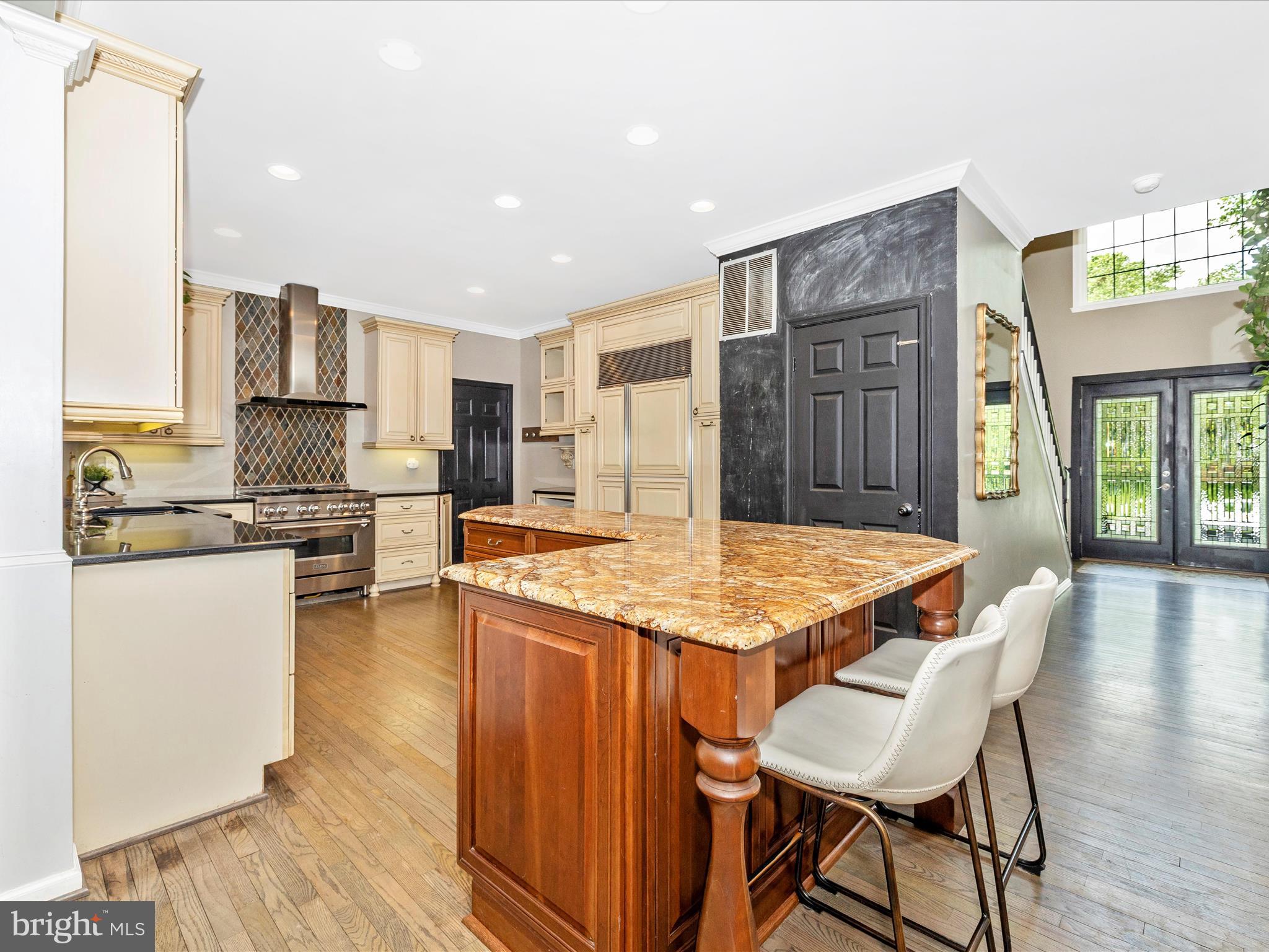 10403 Farmview Ct