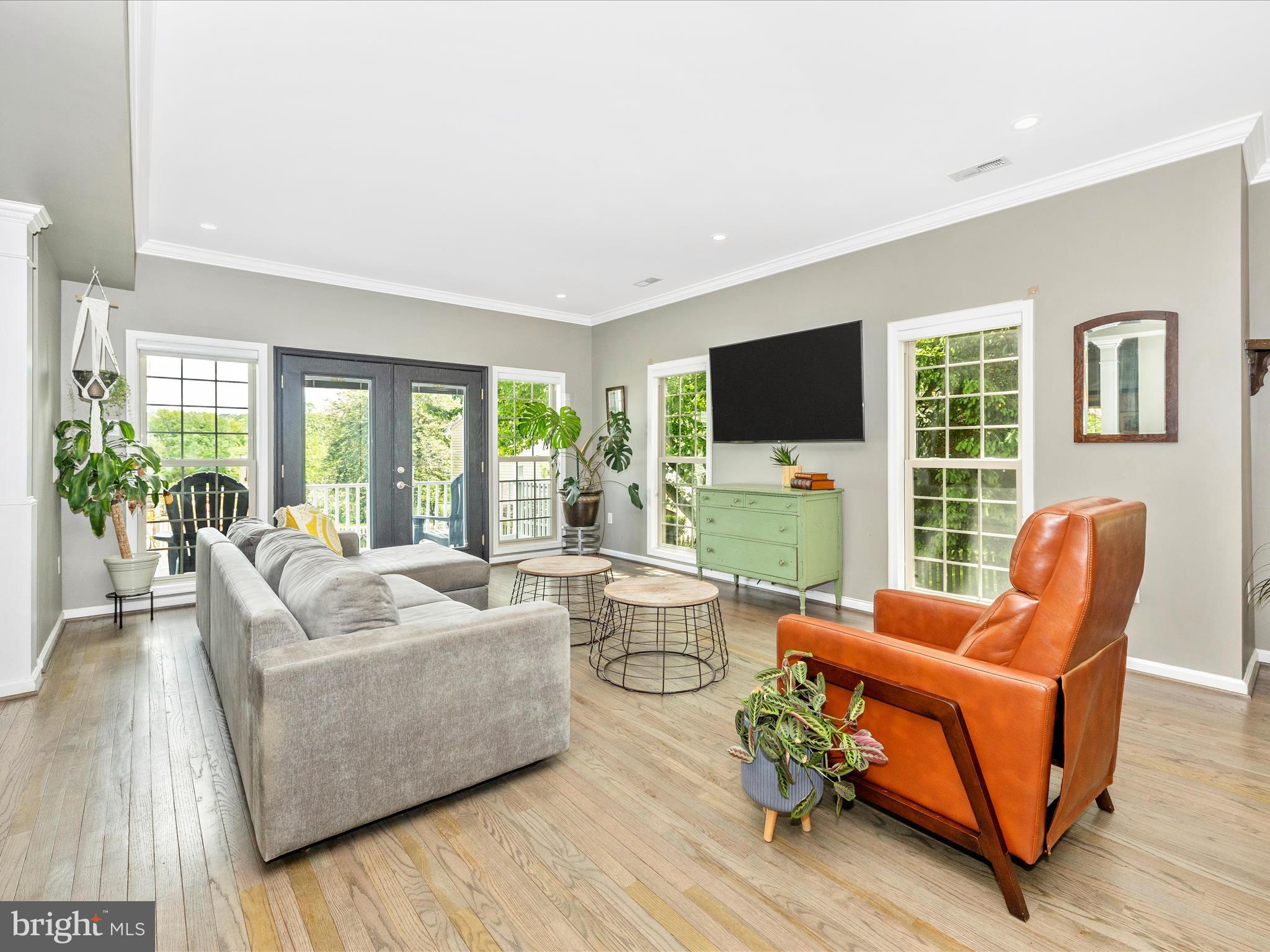 10403 Farmview Ct