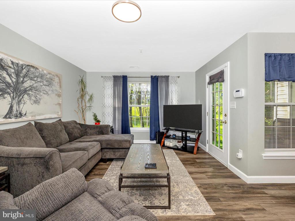 500 BRADLEY COURT 4C
