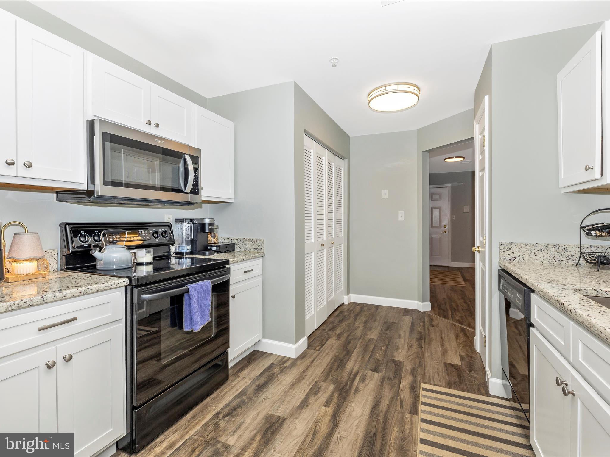 500 BRADLEY COURT 4C