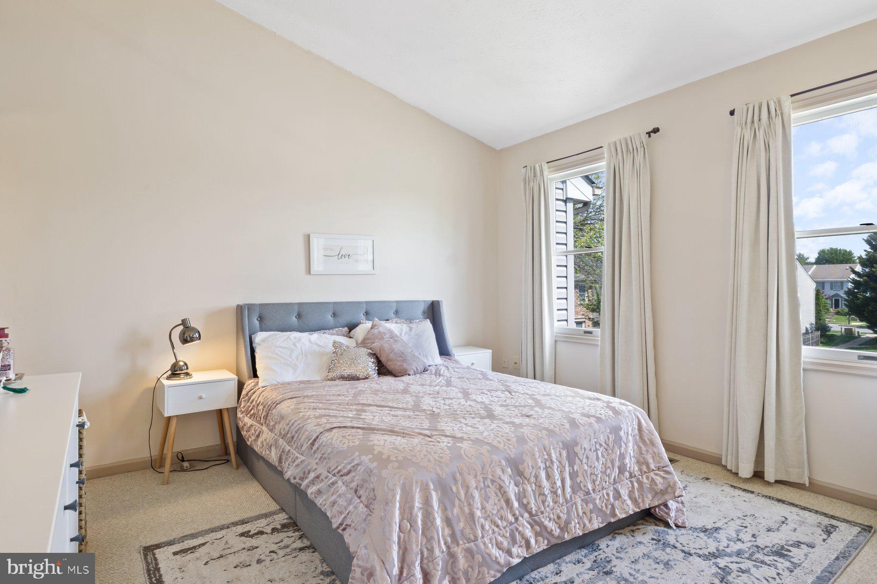 6212 Illinois Ct