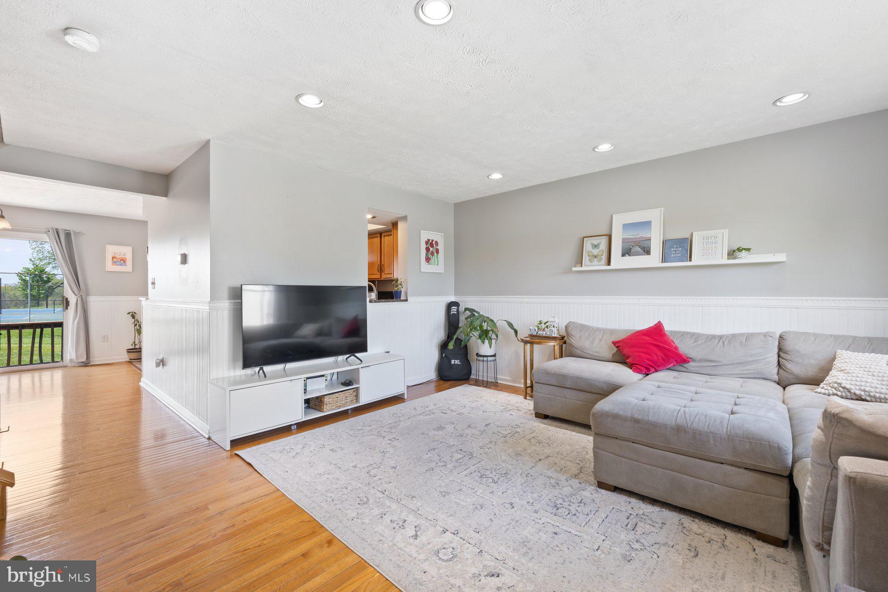 6212 Illinois Ct