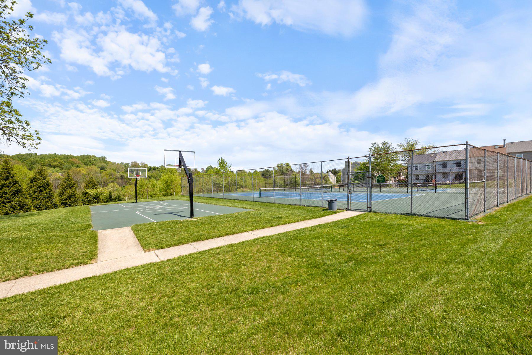 6212 Illinois Ct