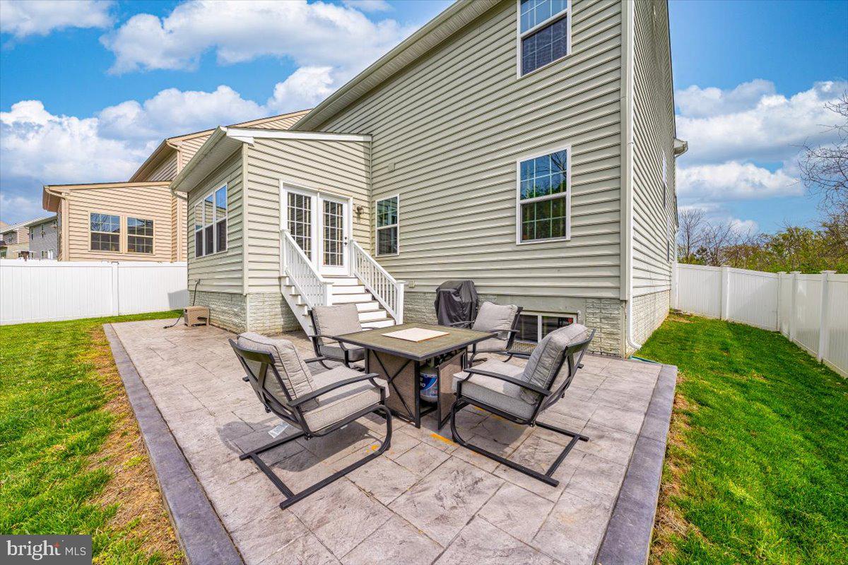 5842 Broad Branch Way