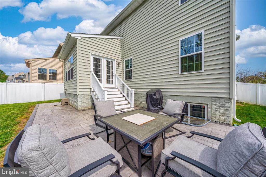 5842 Broad Branch Way