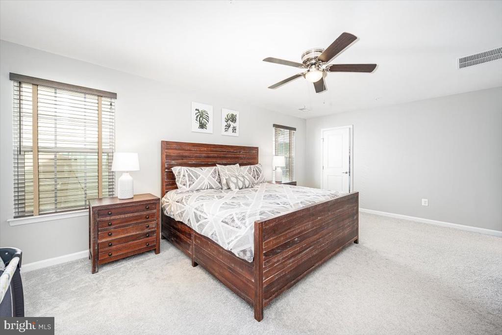 5842 Broad Branch Way