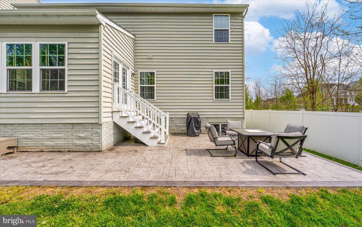 5842 Broad Branch Way