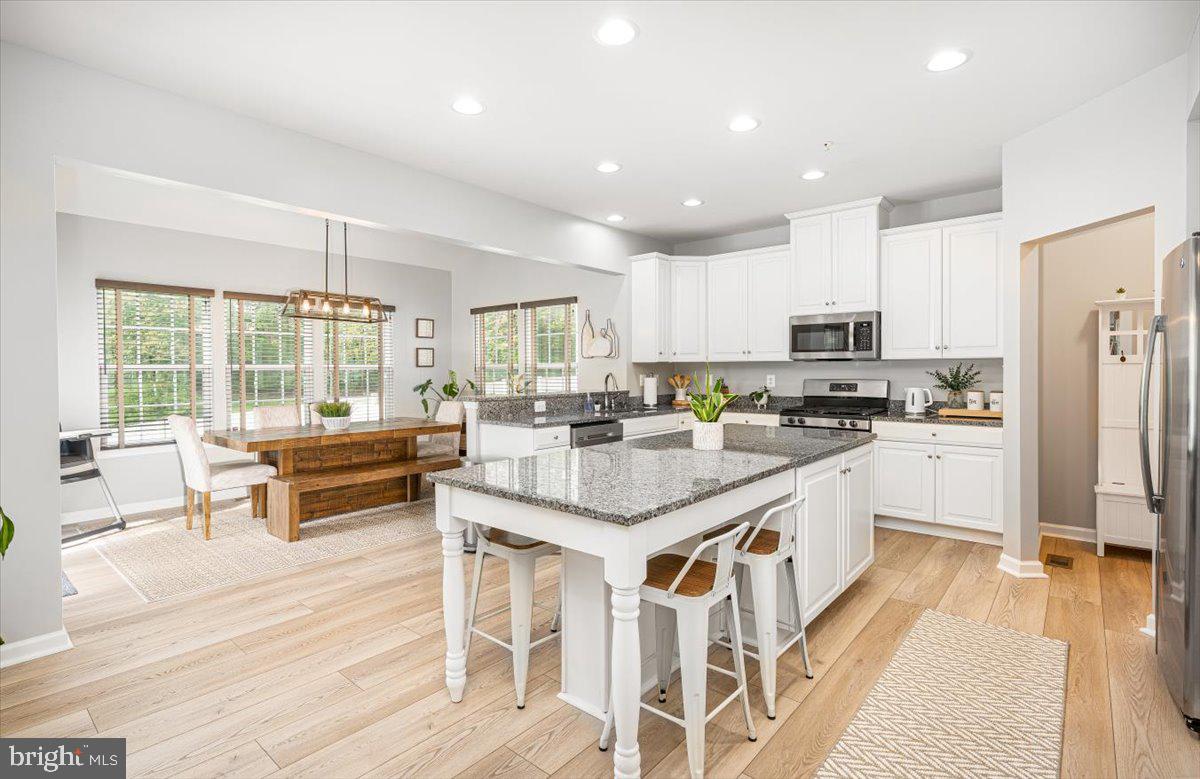 5842 Broad Branch Way