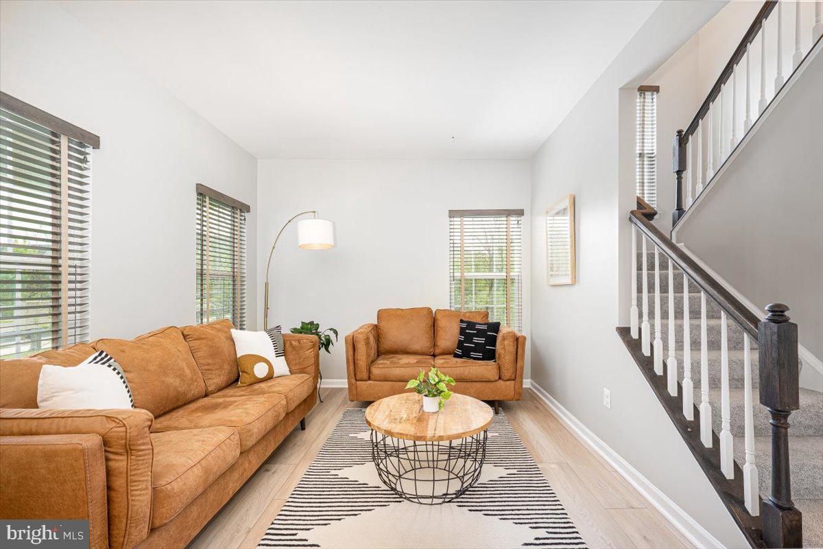 5842 Broad Branch Way
