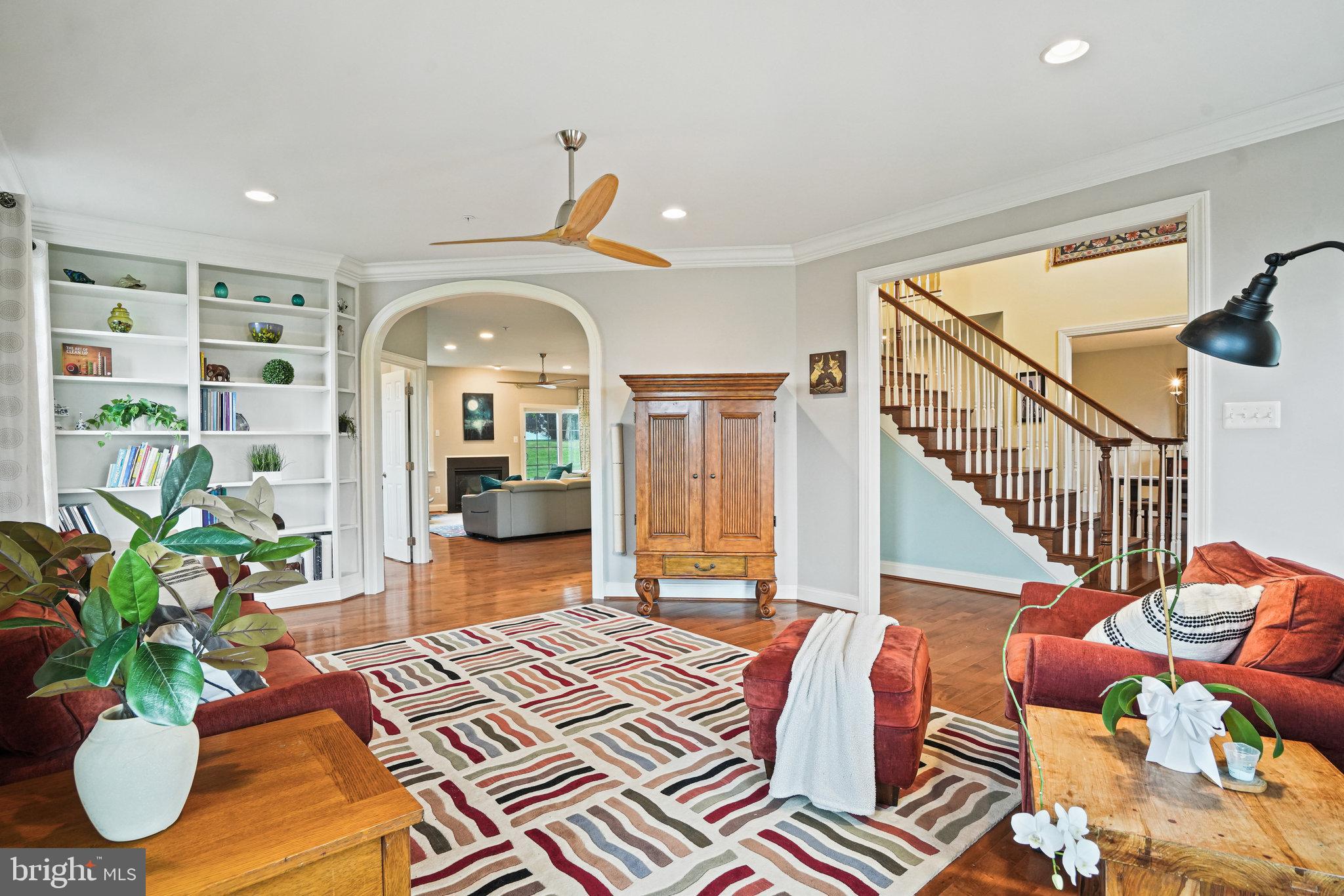 319 Nicholas Hall St