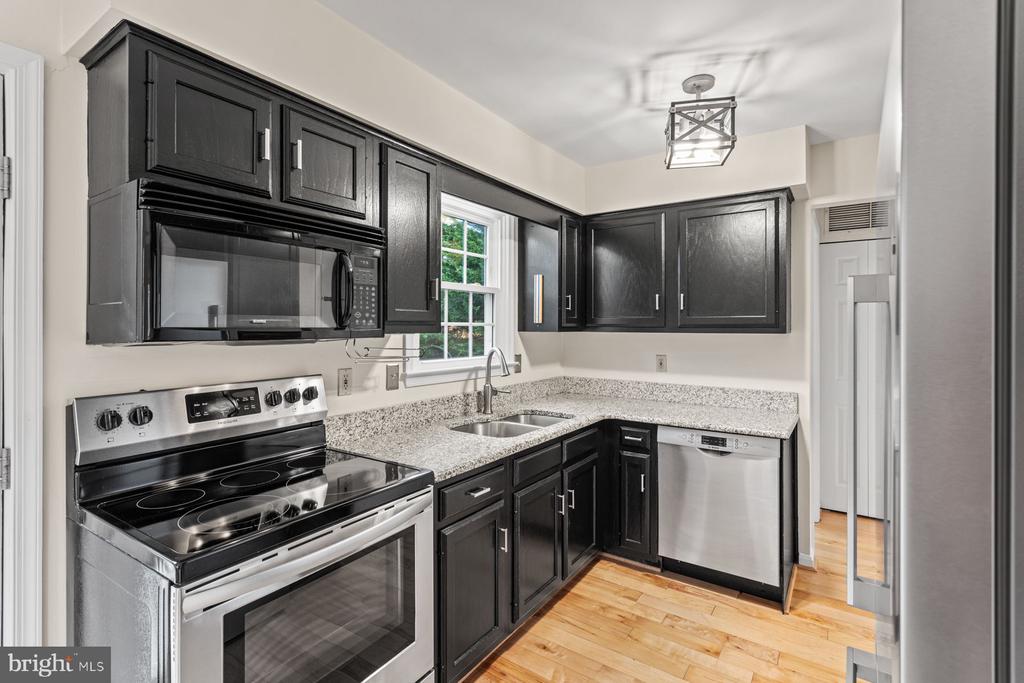 10610 HIGH BEACH CT