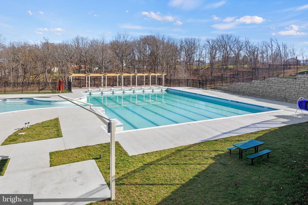 10610 HIGH BEACH CT