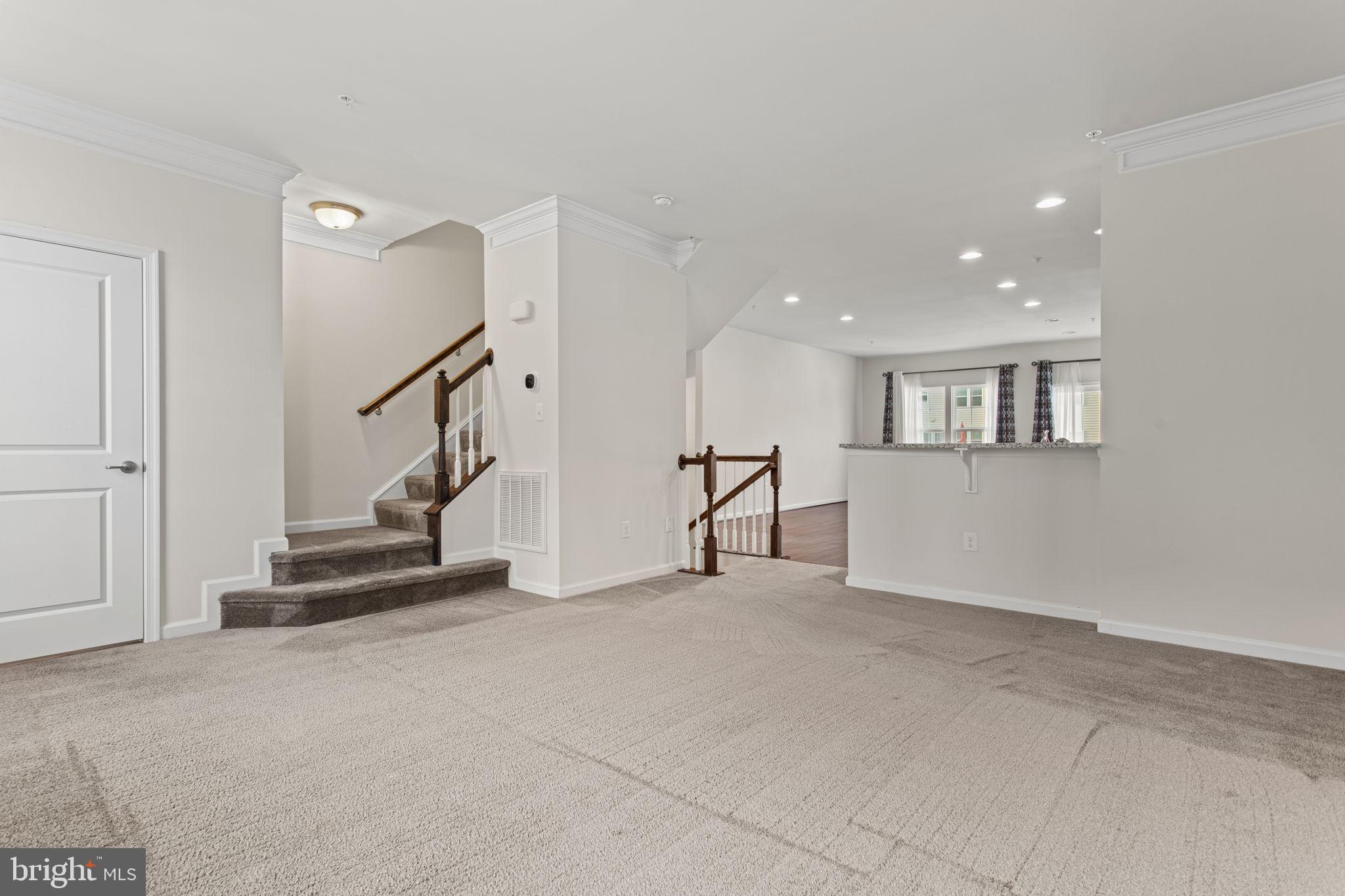 6405 WALCOTT LN