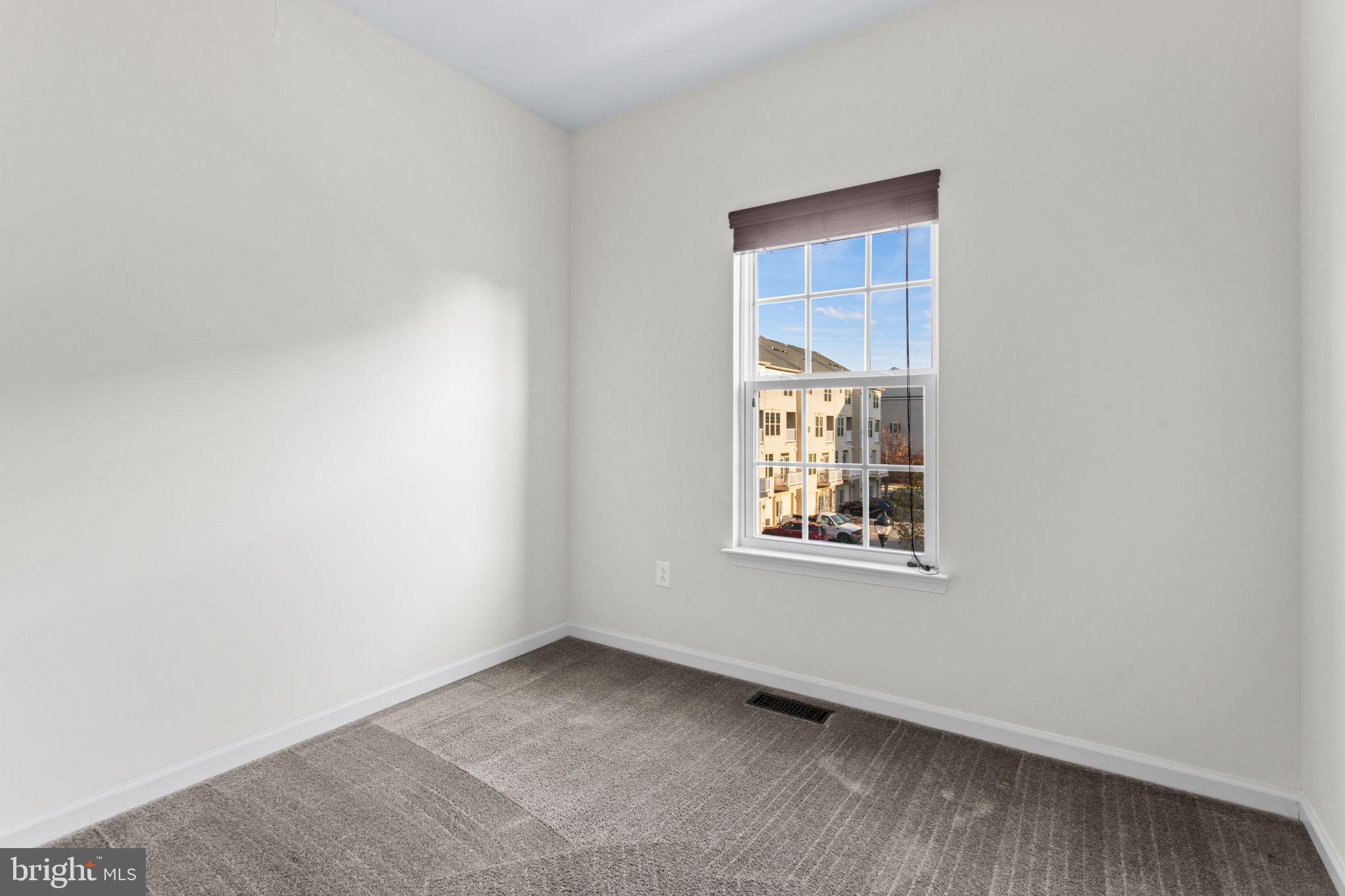 6405 WALCOTT LN