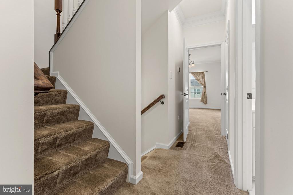 6405 WALCOTT LN