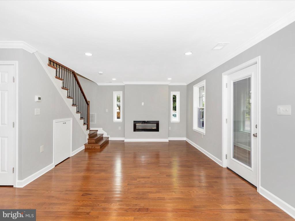 4330 Buckeystown Pike