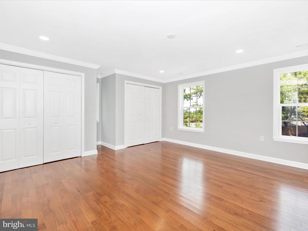 4330 Buckeystown Pike