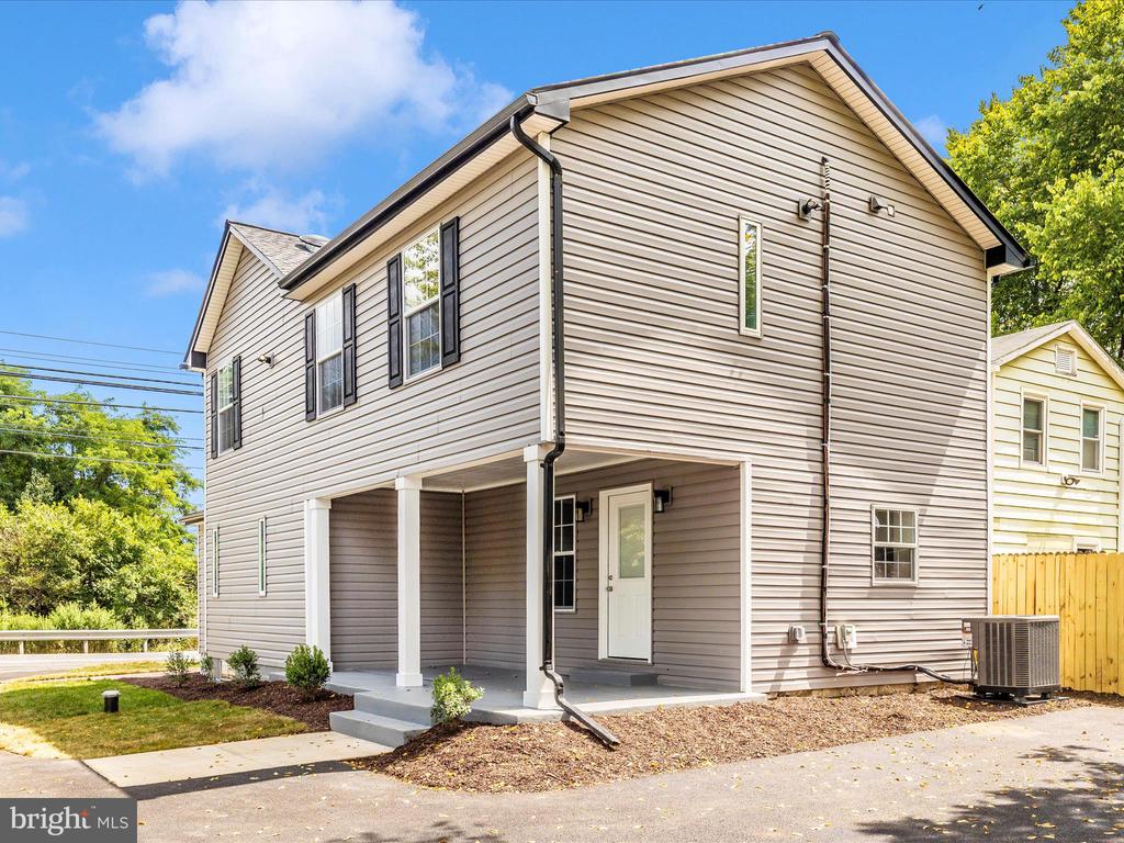4330 Buckeystown Pike