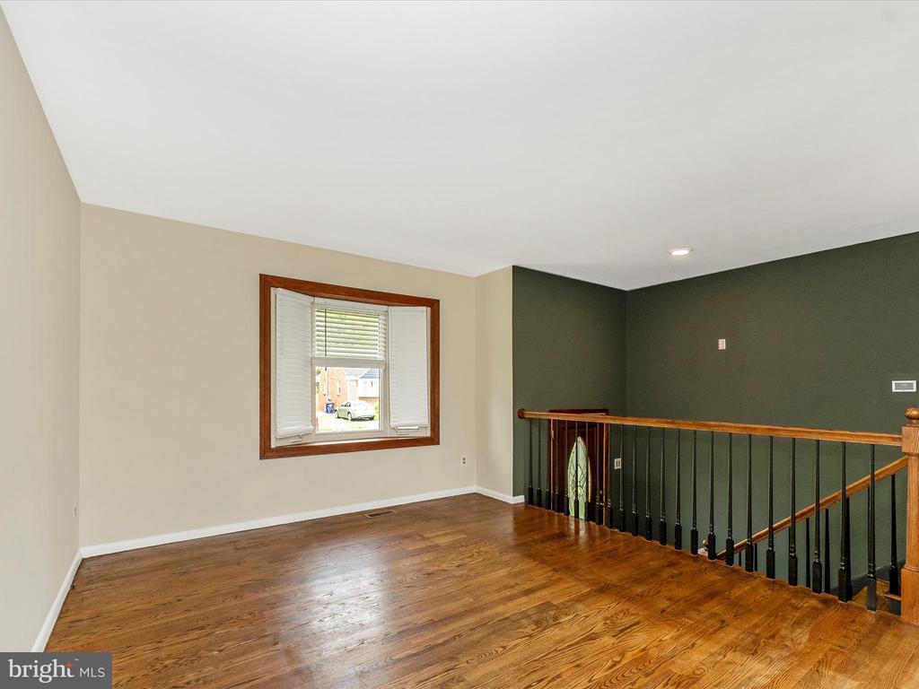 14 NORVA AVENUE