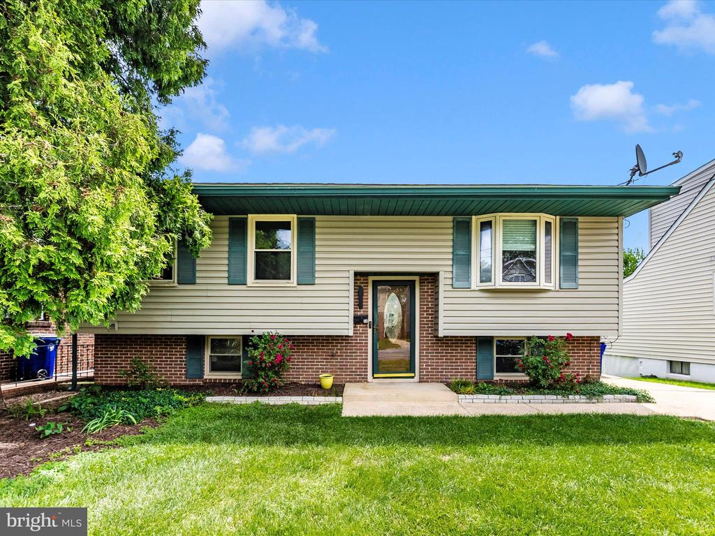 14 NORVA AVENUE