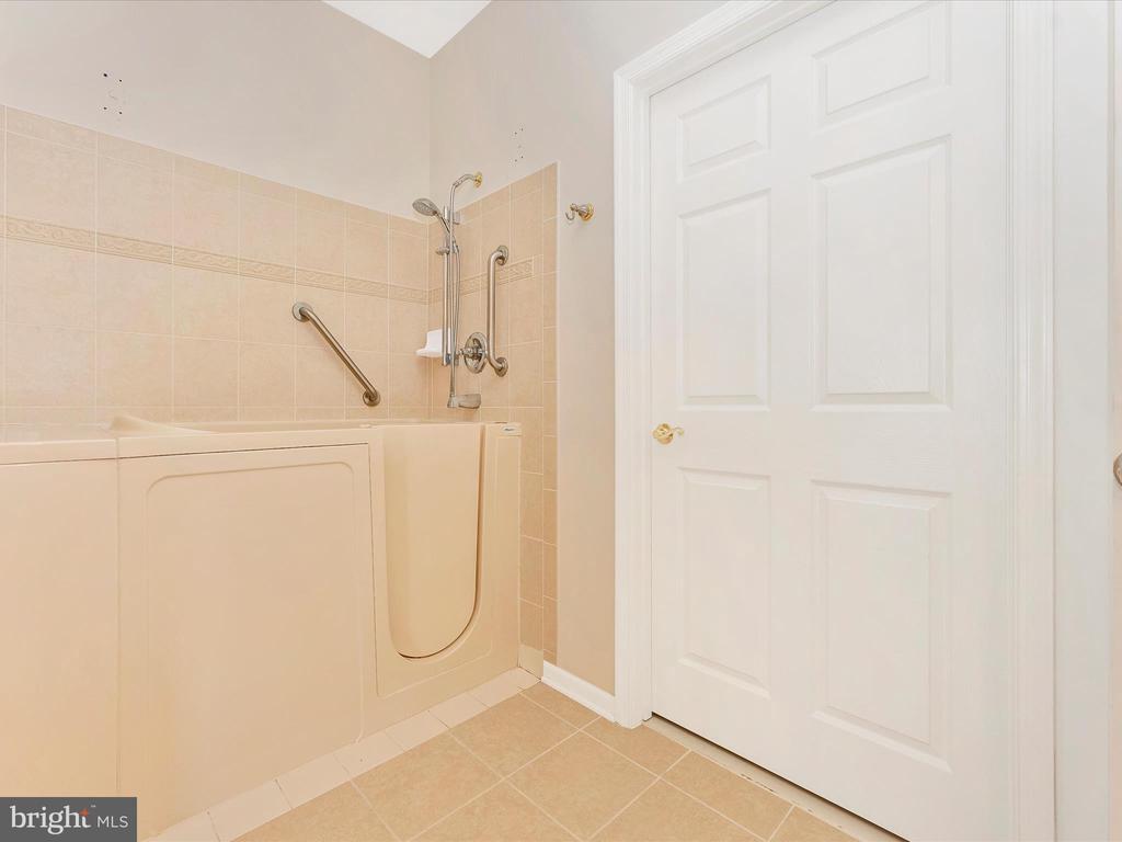 5808 Hollys Way #71