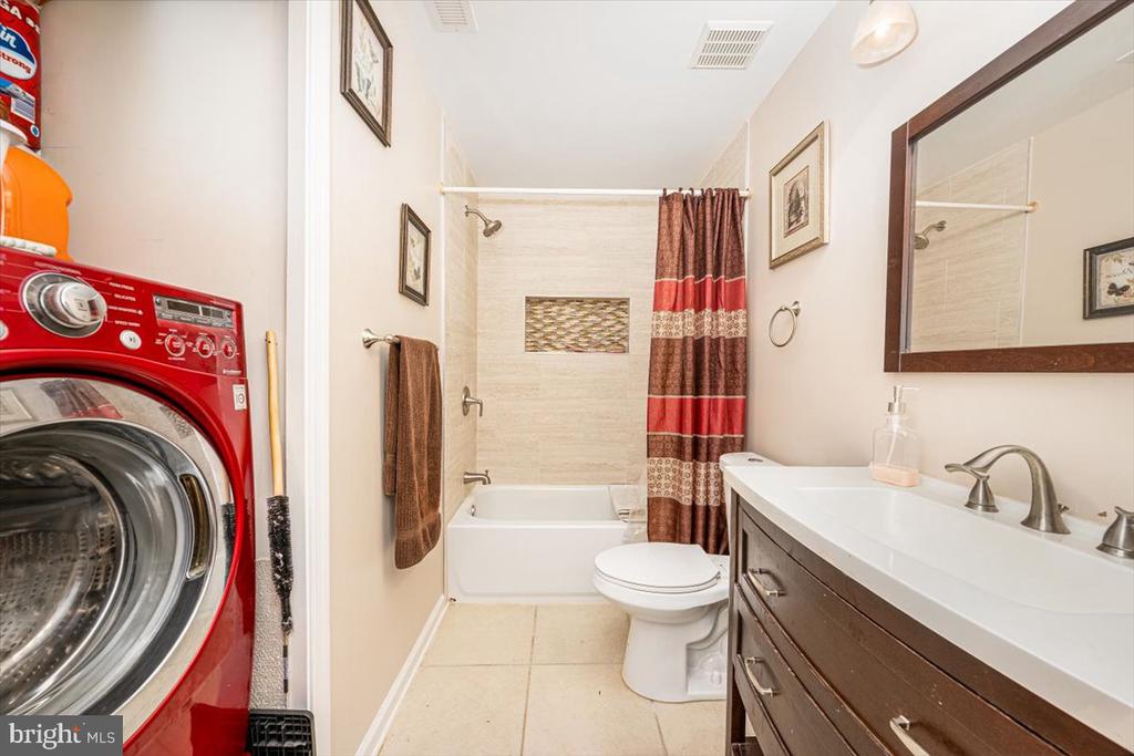 111 Whitestone Way