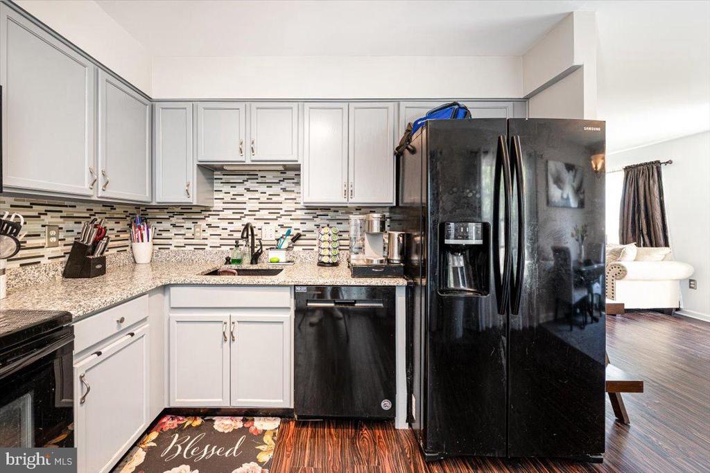 111 Whitestone Way