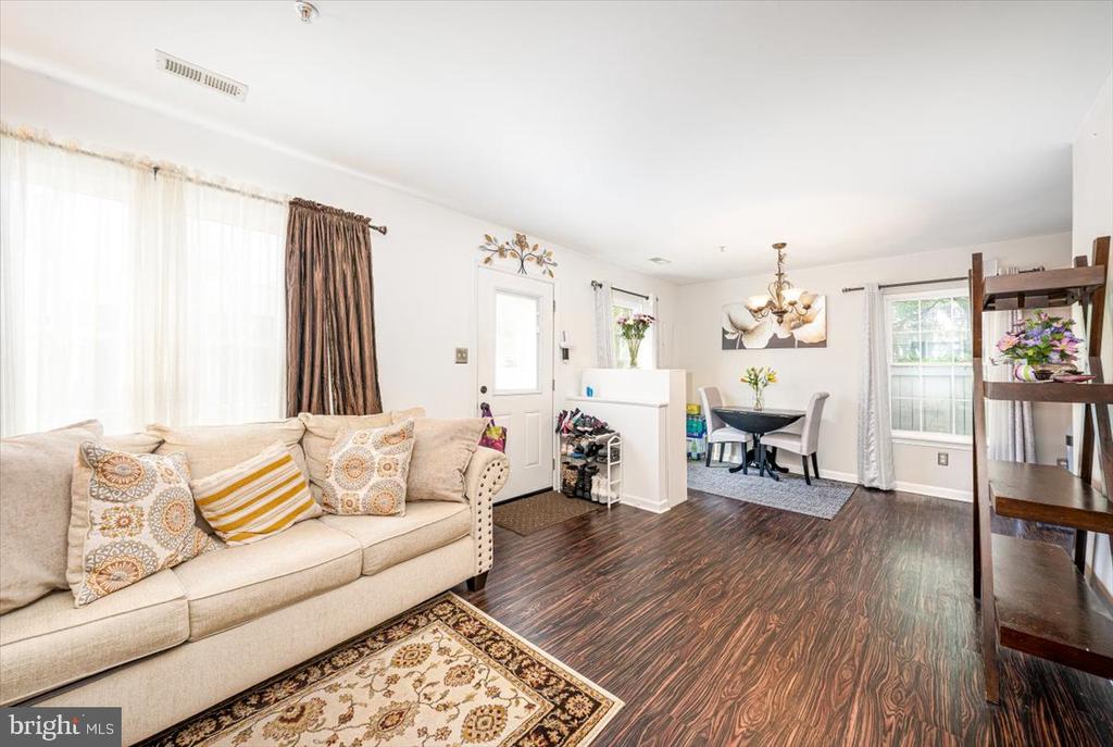 111 Whitestone Way