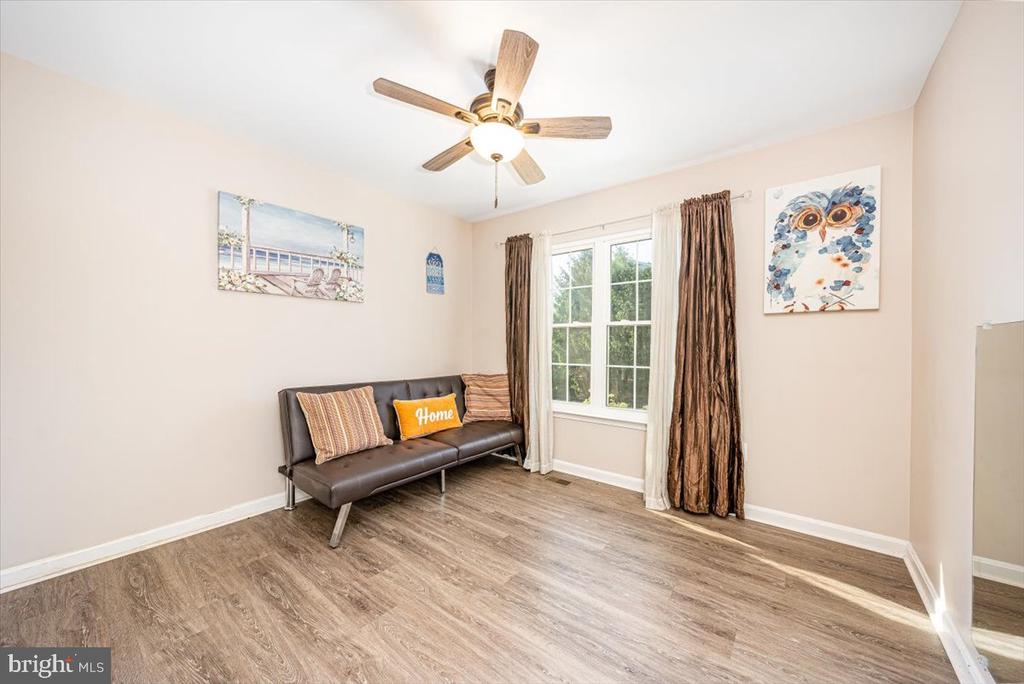 111 Whitestone Way