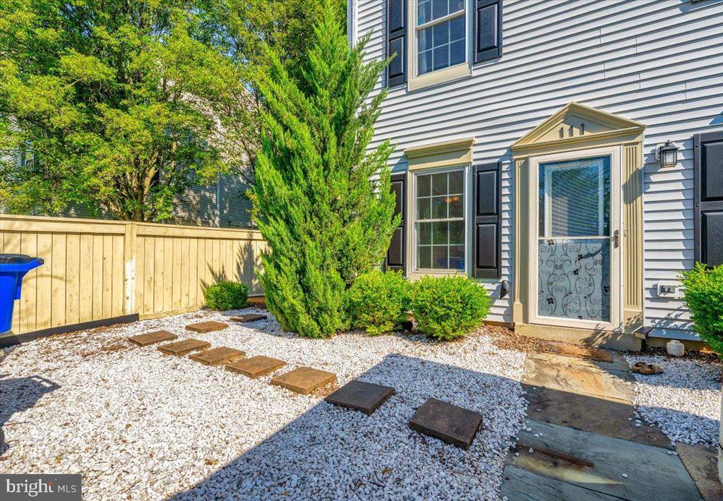 111 Whitestone Way