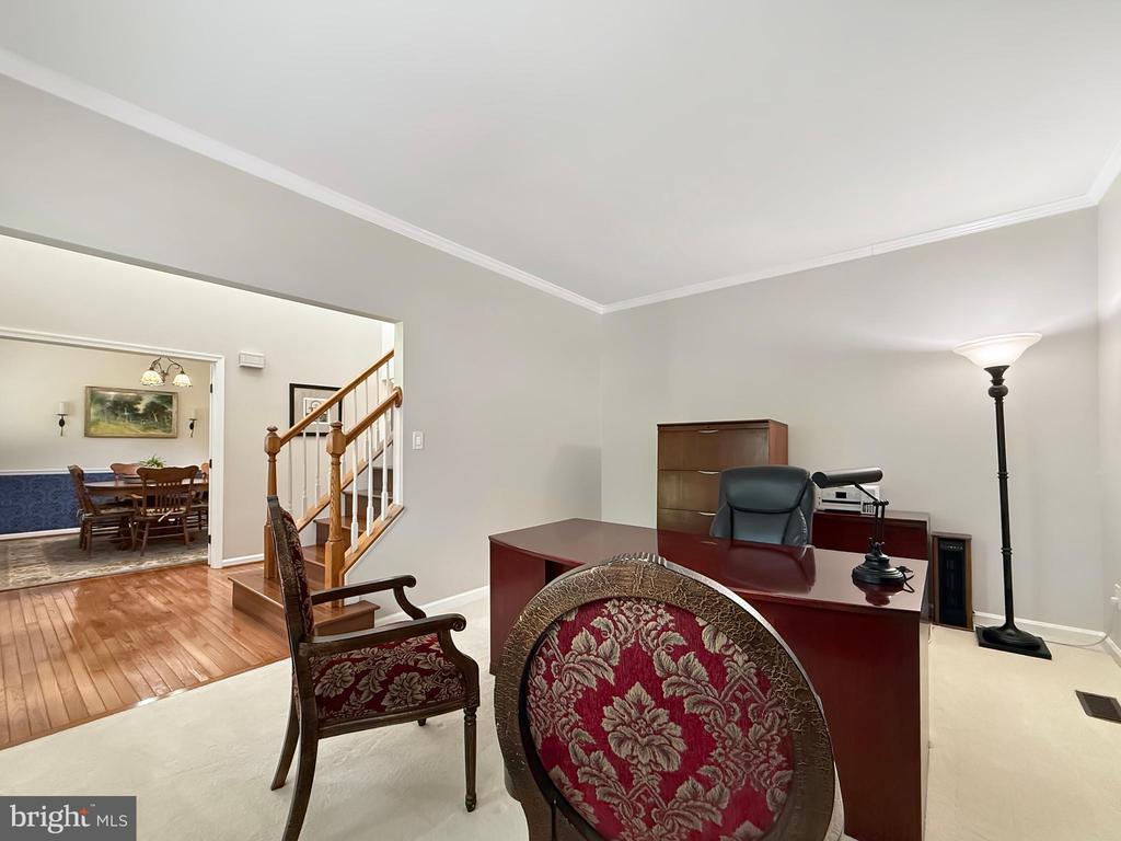 5590 Broadmoor Ter North Ter
