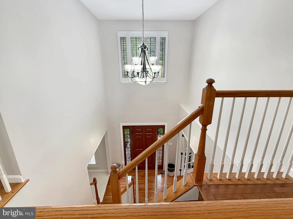 5590 Broadmoor Ter North Ter