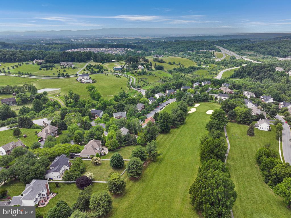 5590 Broadmoor Ter North Ter