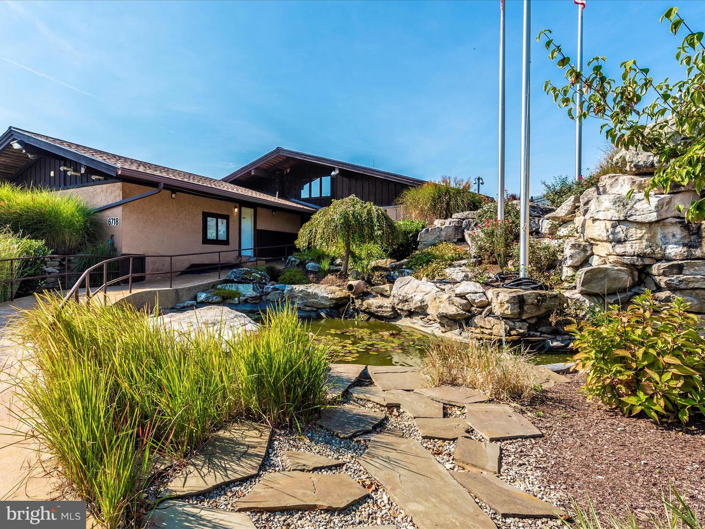 11044 Country Club Rd