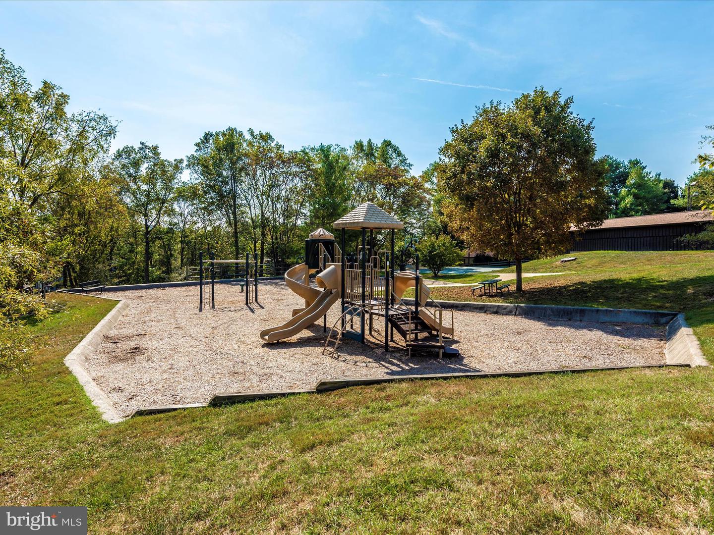 11044 Country Club Rd