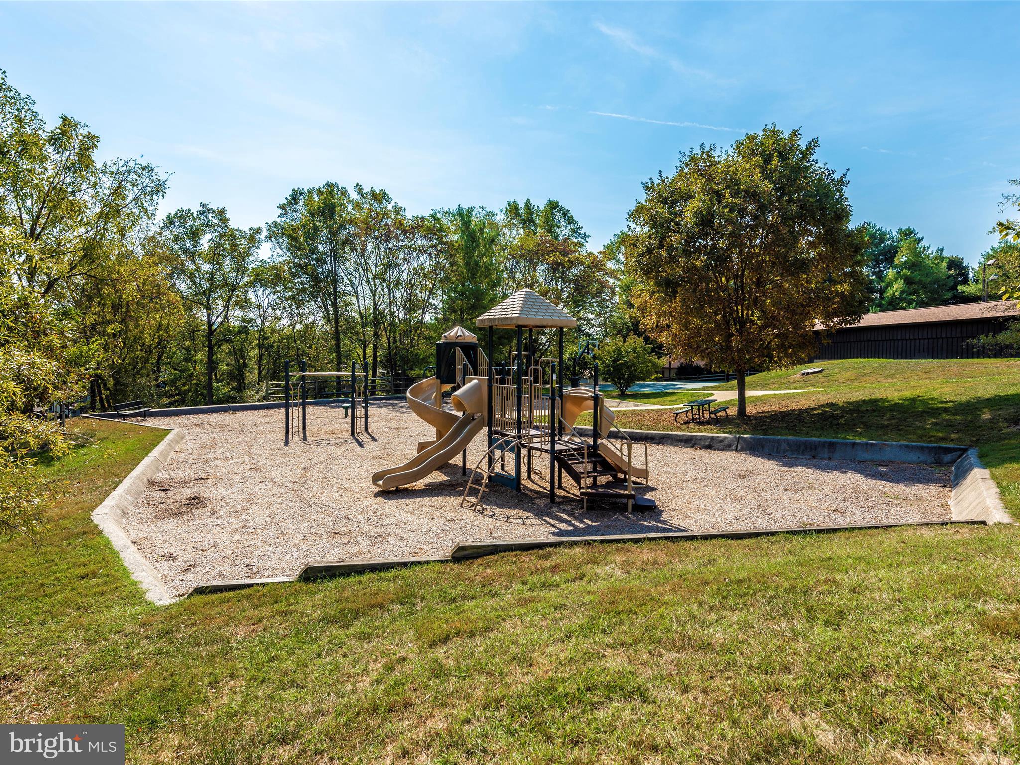 11044 Country Club Rd
