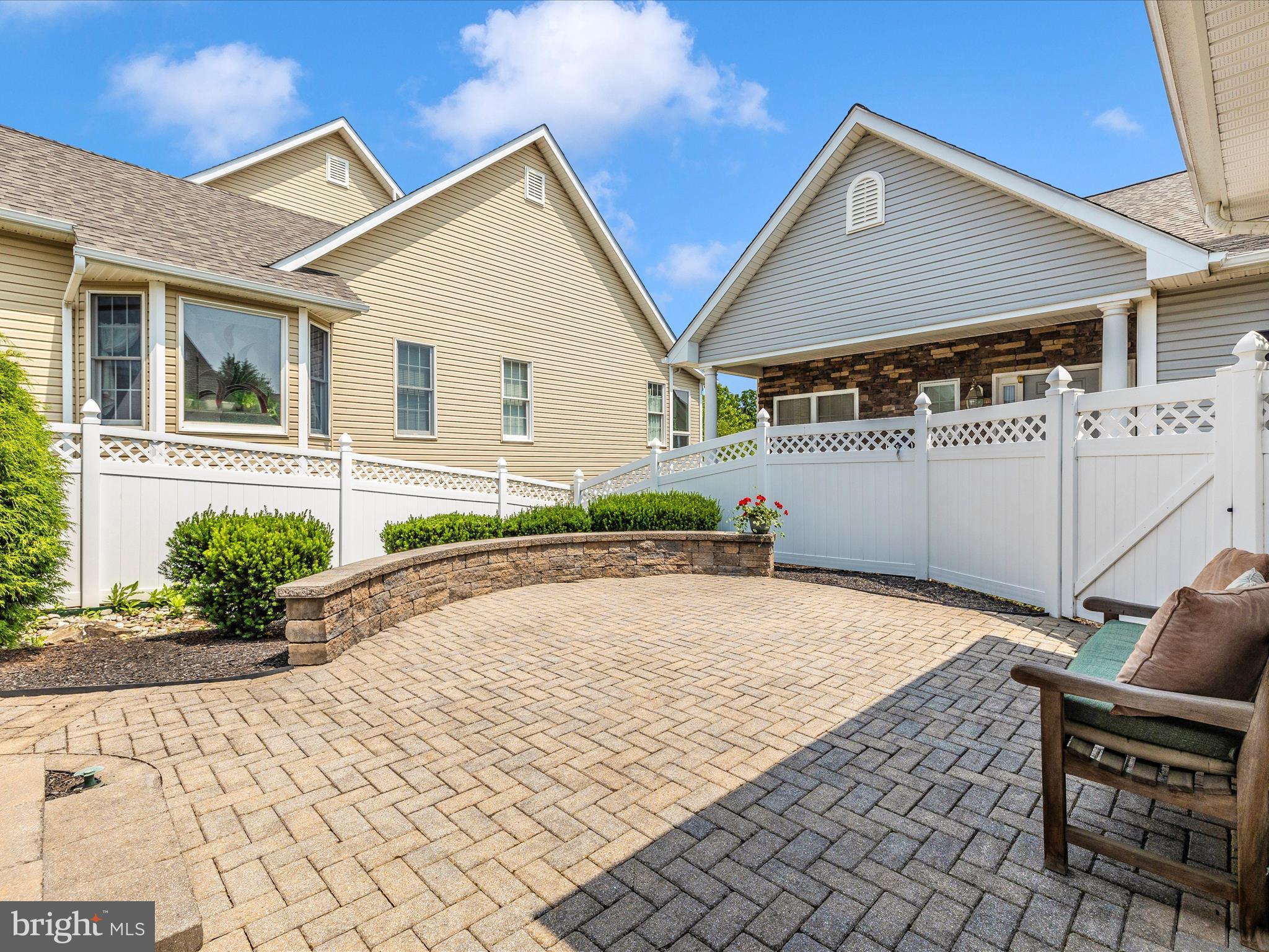 6 Stine Ct